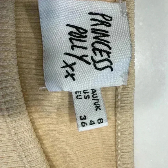 Princess Polly ribbed crop top nude size 4 NEW - Picture 2 of 5